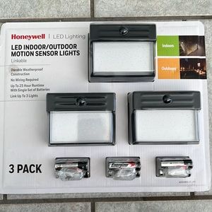 BRAND NEW Honeywell Battery LED Indoor/Outdoor Motion Sensor Wall Lights 3-PACK
